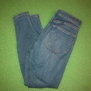 TOPSHOP JAMIE JEANS- MED WASH SZ 28